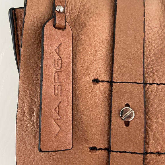 Via Spiga genuine leather shoulder bag. - Picture 2 of 4